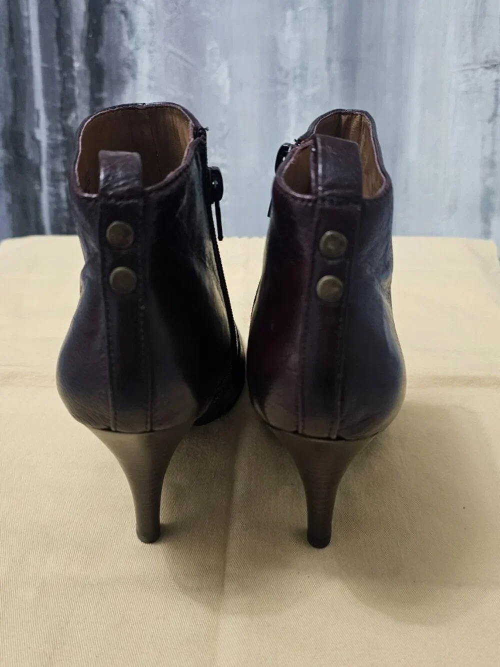 NEW Nine West Brown Leather Ankle High Heel Booties - Size 6 - Picture 6 of 8